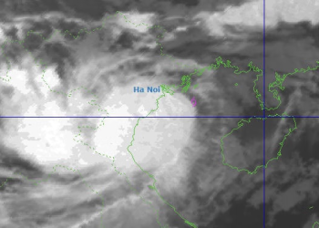 Bão số 4 ít di chuyển, giữ nguyên cường độ trên vùng biển phía Đông Bắc đặc khu Bạch Long Vĩ