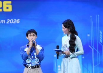 Chàng trai mắc hội chứng TIC Đinh Viết Tường gây xúc động tại Gala Thanh niên sống đẹp 2026