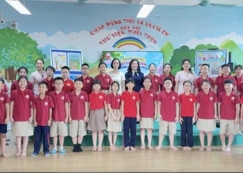 Lấy yêu thương làm gốc, hạnh phúc của học sinh làm đích đến