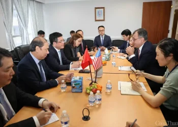 Bộ trưởng Nguyễn Hồng Diên làm việc với lãnh đạo Tập đoàn Google