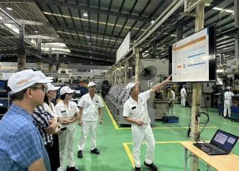 Dự án hỗ trợ phát triển nhà máy thông minh đã mang lại nhiều thay đổi tích cực cho các doanh nghiệp (Ảnh: Samsung Việt Nam).