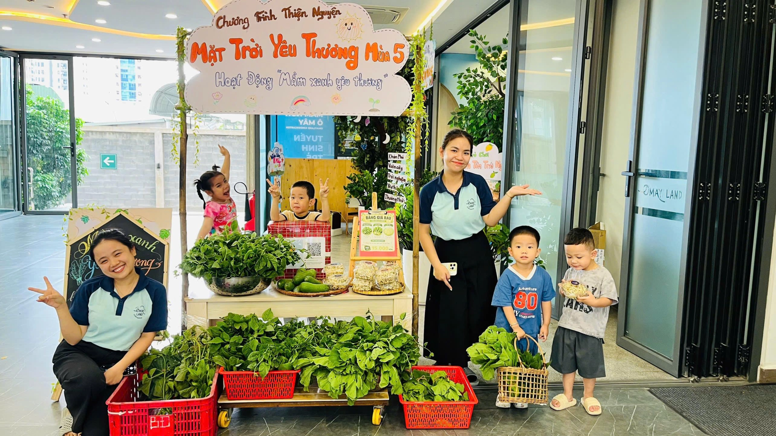 hoat-dong-trong-rau-gay-quy-_mam-xanh-yeu-thuong_-3-031414 Hoạt động trồng rau gây quỹ _Mầm xanh yêu thương_ 3