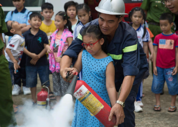 Người trẻ tìm hiểu truyền thống PCCC từ những câu chuyện có thật