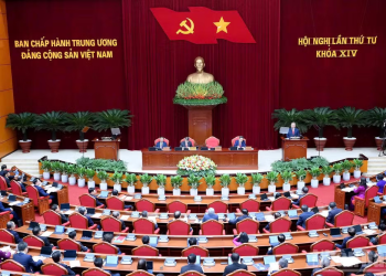 Ngày làm việc thứ hai Hội nghị lần thứ tư Ban Chấp hành Trung ương Đảng khóa XIV