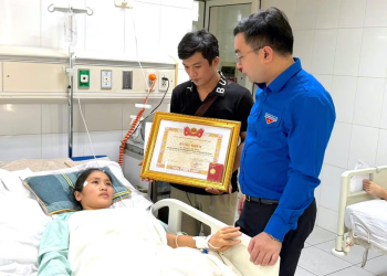 Cô giáo dũng cảm được đặc cách trao Giải thưởng Thanh niên sống đẹp