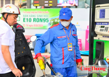 Giá xăng dầu sau 15 giờ ngày 8/10 ra sao?