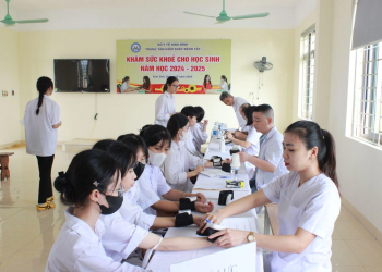 Ninh Bình chủ động ngăn bệnh truyền nhiễm trước thềm năm học mới