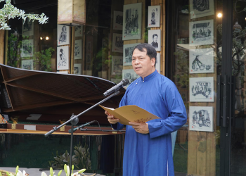 Kể câu chuyện Hà Nội thanh lịch qua tà áo dài