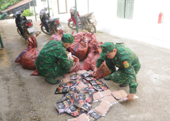 Thu giữ hơn 300kg xúc xích không rõ nguồn gốc tại Lạng Sơn