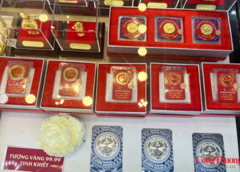 Giá vàng hôm nay (15/9): Vàng miếng giảm, vàng nhẫn tăng
