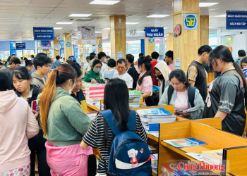Bộ Giáo dục và Đào tạo nhận trách nhiệm trong dự báo nhu cầu sách giáo khoa