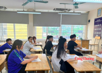 Bỏ quỹ phụ huynh: Không để khoản thu tự nguyện thành bắt buộc