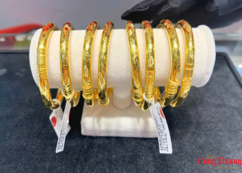 Giá vàng hôm nay (29/9): Lao dốc không phanh