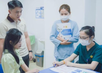 Đề xuất phân định rõ sàng lọc ban đầu và khám chuyên sâu trong chương trình khám miễn phí