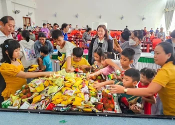 Cần Thơ: Mùa Trung thu ngập tràn yêu thương cho trẻ em có hoàn cảnh đặc biệt khó khăn