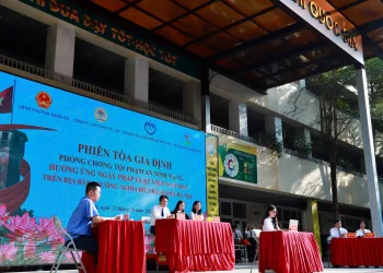 Phiên tòa giả định cho hơn 3000 học sinh tại Hà Nội: Xây dựng “màng lọc” an toàn cho trẻ em trong thế giới số